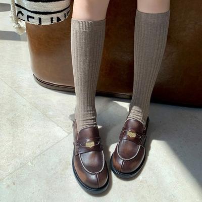 Овчина~ Маленькая золотая пряжка, натуральная кожа, на одном ремешке, цвет лака для ленивых женщин, ретро и старые британские маленькие кожаные туфли на толстой подошве.