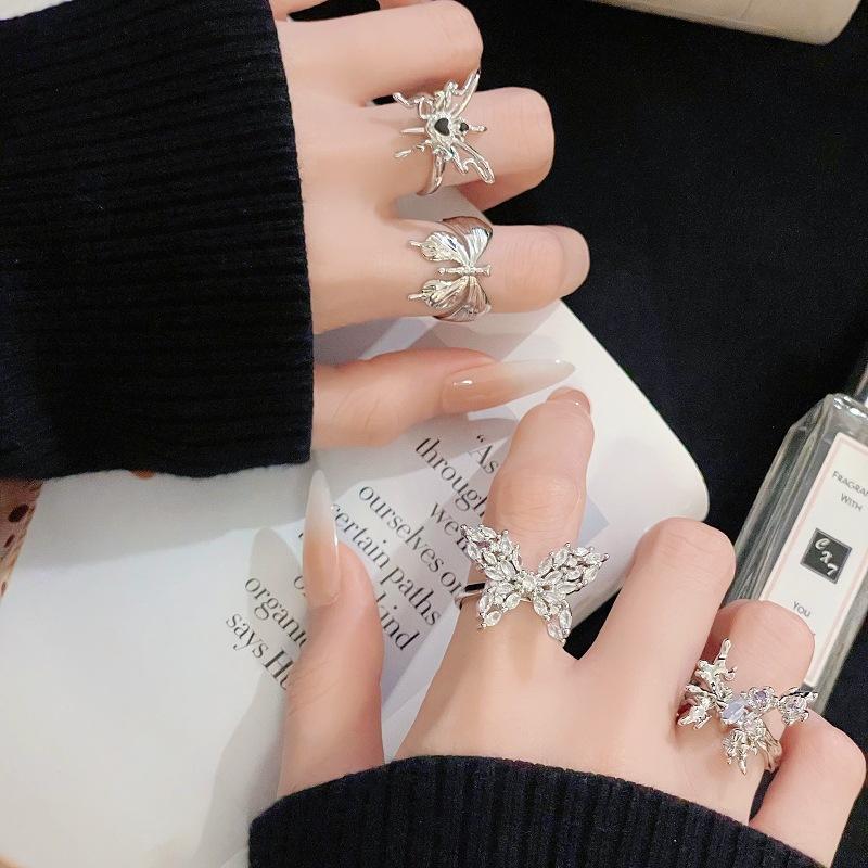 Elegant Three-Dimensional Butterfly Exquisite Open Ring Fashionable Personality Niche Design Light Luxury Retro Ring Woman