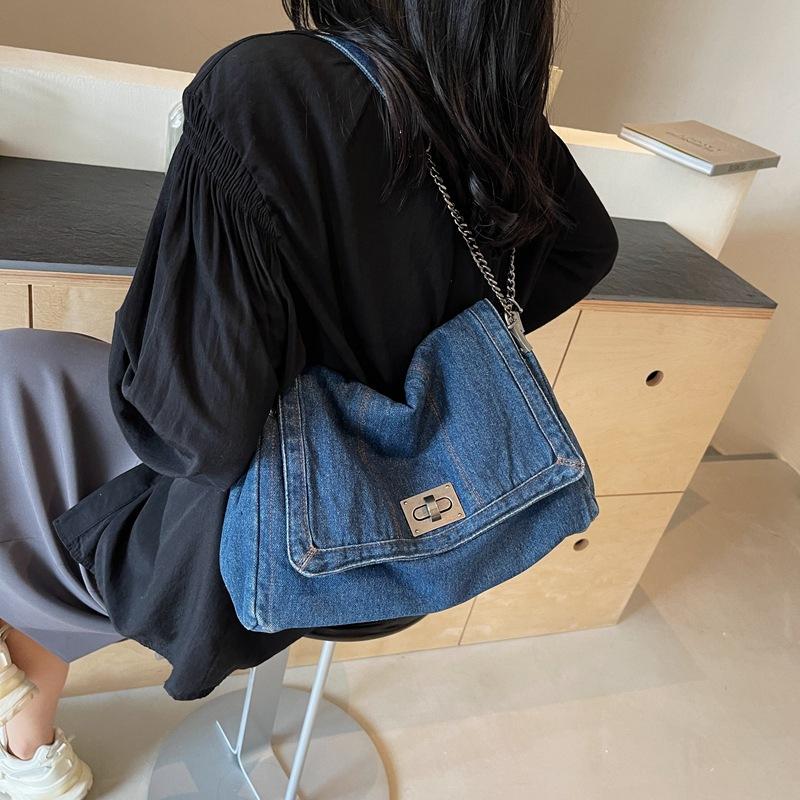Retro Casual Denim Bag Women's 2024 New High-end Chain Shoulder Bag Large-capacity Commuter Tote Bag