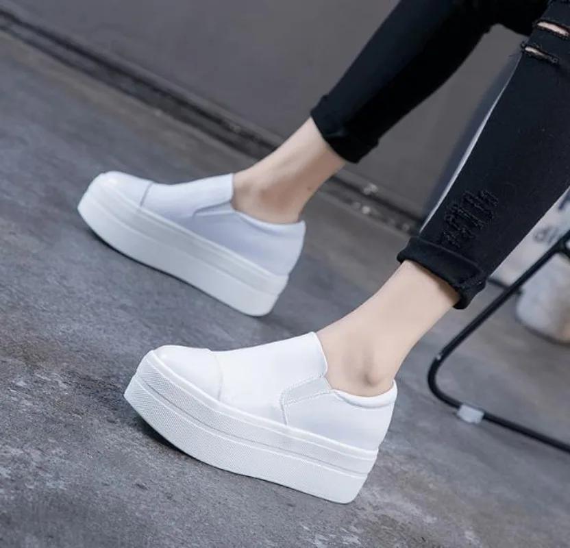 Модная повседневная обувь женская новая платформа каблук женский круглый носок 2024 новые белые туфли модные дышащие толстые туфли-лоферы женские