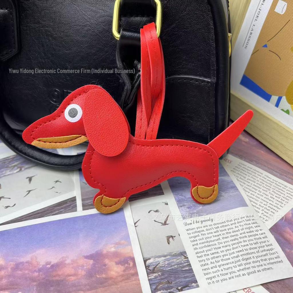 Dachshund Puppy Keychain: Cute Dog Pendant for Bags & Cars - Perfect Creative Gift
