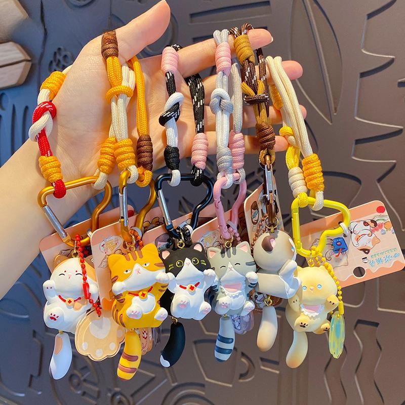 Tail Wagging Cat Keychain Cartoon Kitten Resin Pendant Cute Girl Bag Accessories Student Schoolbag Key Chain Ring Pendant