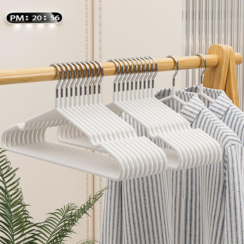 10-piece anti-slip and durable metal hangers with rubber coating. Эти компактные крючки для одежды имеют выемки для плечиков.