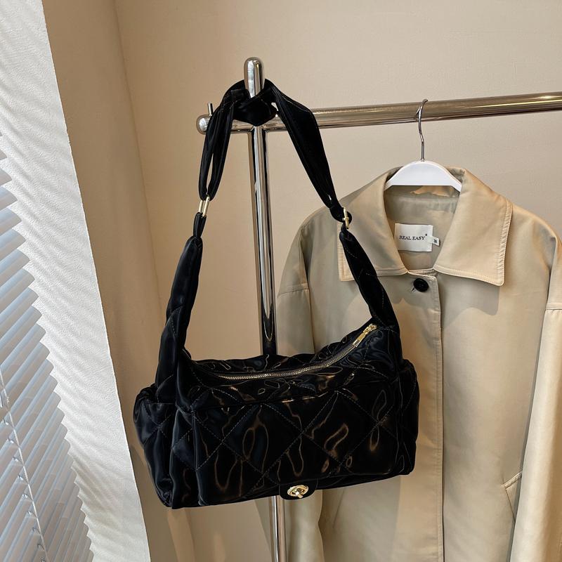Темперамент Красная Мягкая Сумка Crossbody из ПУ Осень Зима Женская Большая Вместимость Дорожная На Одно Плечо Элегантные Модные Сумки
