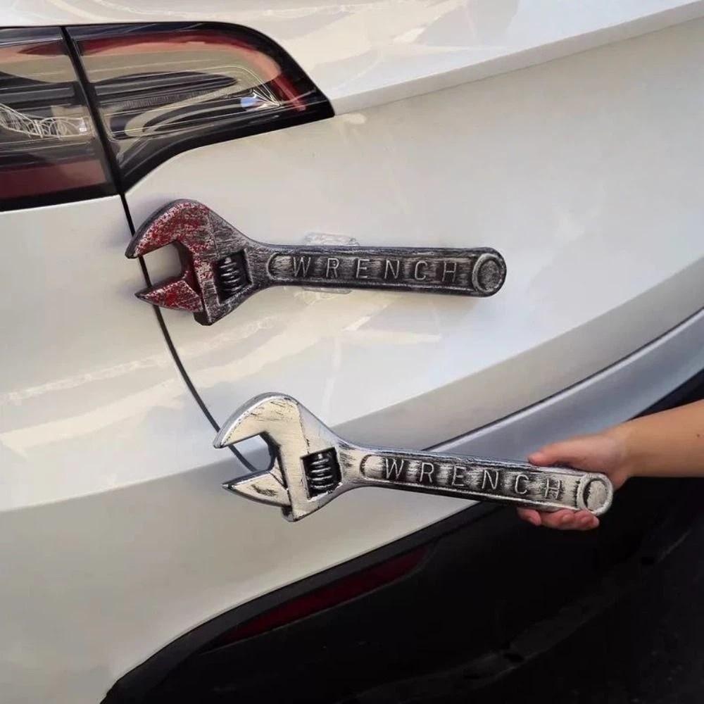 Realistic Large Wrench Car Tail Ornament Exaggerated Car Trunk Pendant Car Halloween Decor
