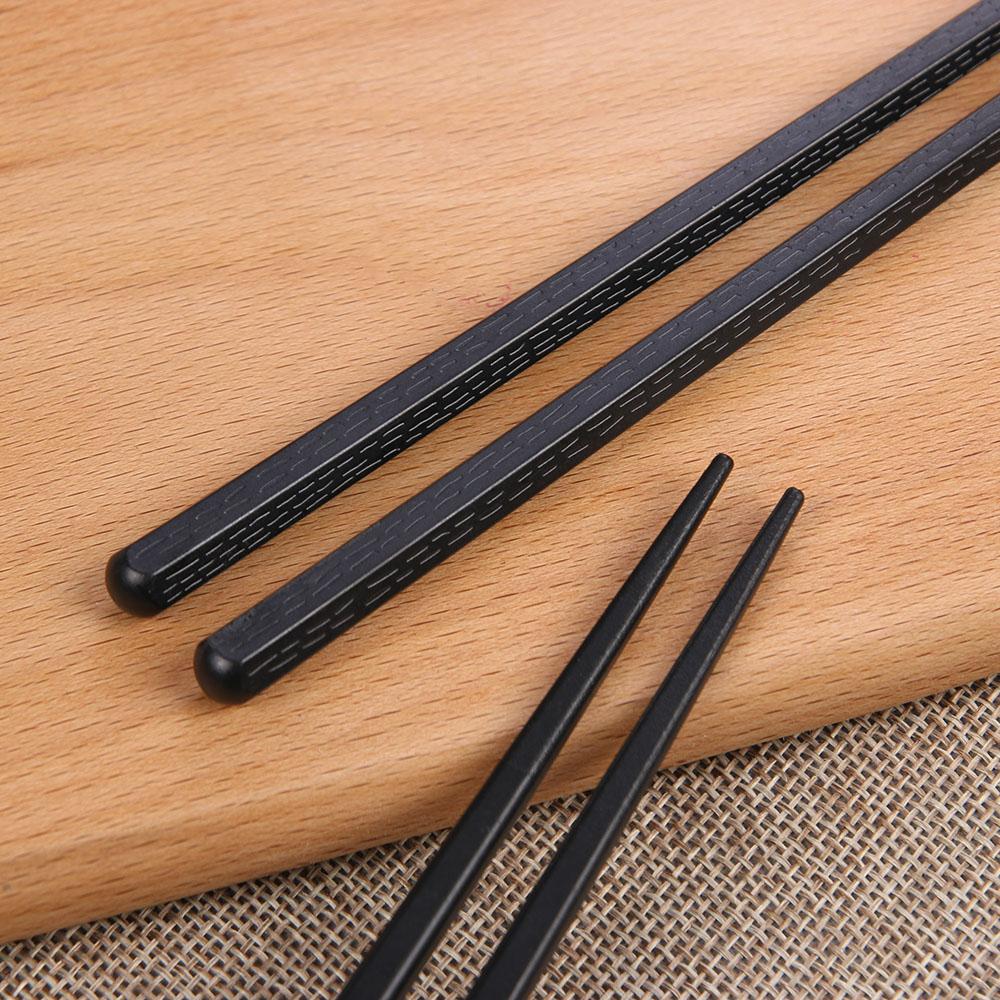 1 Pair Chinese Kitchen Portable Non-slip Japanese Sushi Chopsticks Alloy