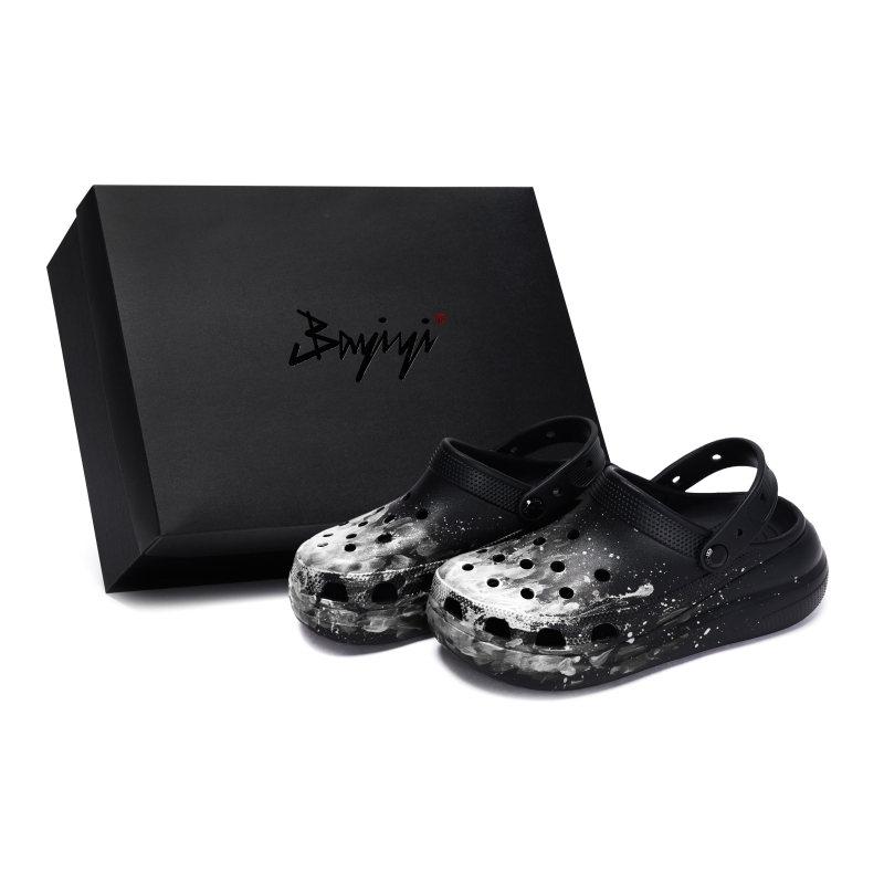 Crocs Классические клоги 811 Сделано нереальным Живое Специальная обувная коробка Жидкий всплеск Чернила Потертые Дырявые туфли Унисекс Черный Серебристый Серый
