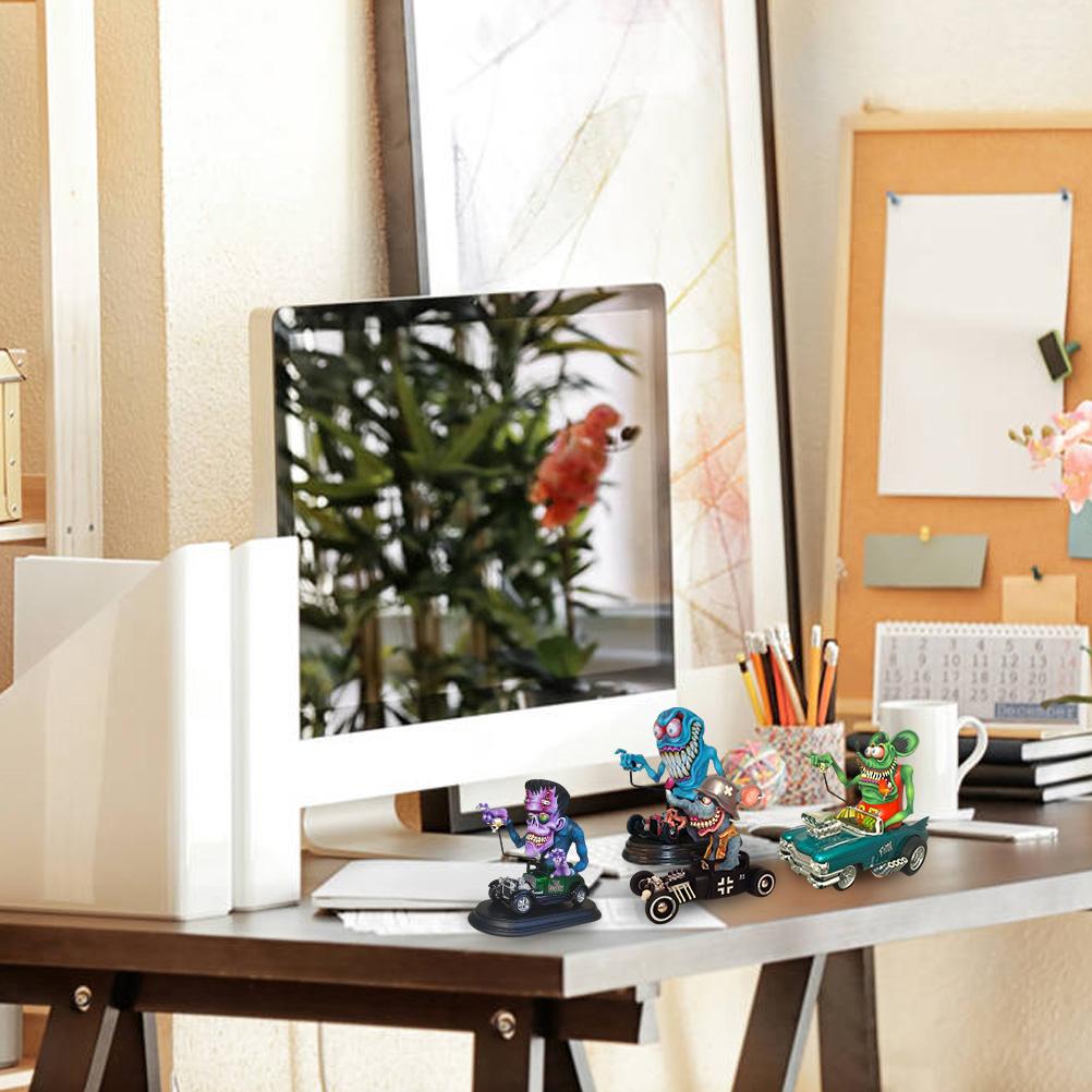 Resin Monster Statue Scary Big Mouth Monster Simulation Monster Figurines for Halloween Decoration