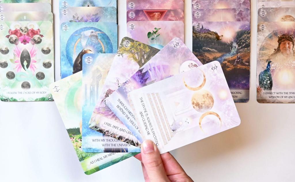 I.I.J Oracle Cards: Law of Positivism, Healing Oracle, Japanese Version, Affirmation, Fortune Telling, with Japanese Instructions