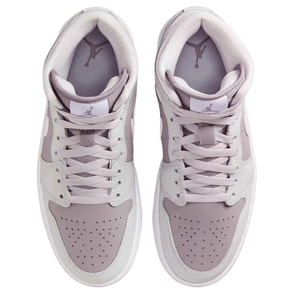 Jordan 1 Женская модель BQ6472-008 Atmosphere Grey