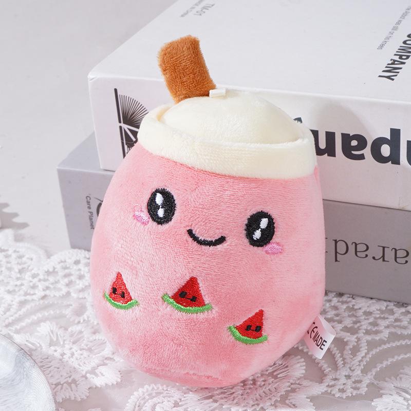 Плюшевый брелок в виде куклы с фруктовым бабл-ти в подарок