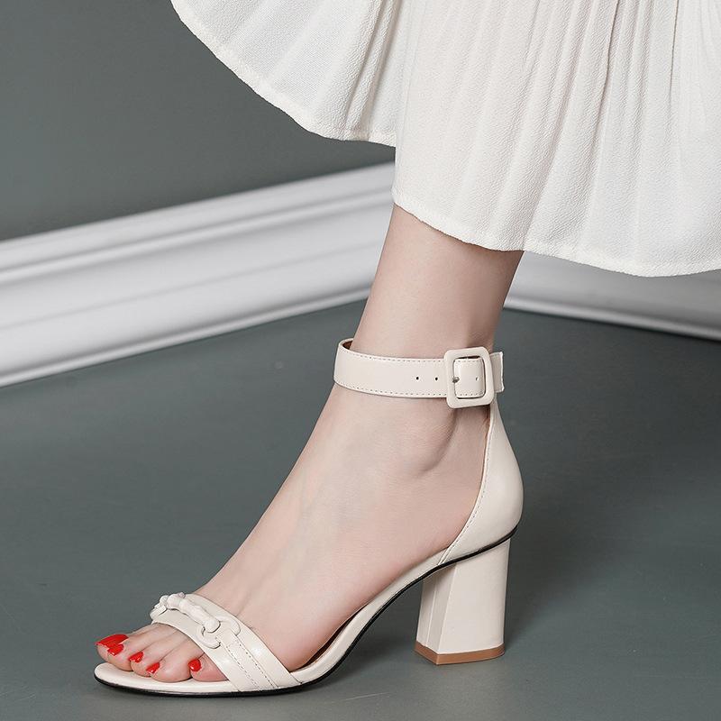 Новые весенне-летние классические туфли на высоком каблуке с пряжкой, сандалии на толстом каблуке с острым носком, универсальная женская обувь с открытым носком