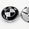 Для BMW Черно-белые карбоновые колпачки на центральную ступицу легкосплавных дисков 68 мм Набор из 4 шт.