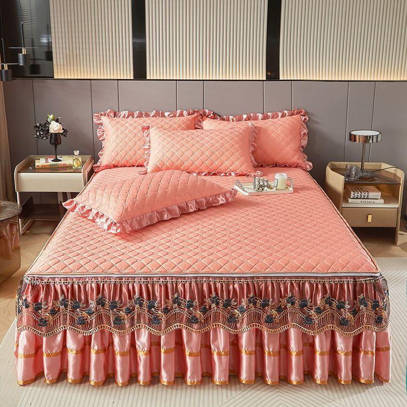 Комплект из 3 предметов для спальни Высококачественная юбка для кровати из хрустального бархата Комплект из трех предметов с толстой кружевной отделкой, стиль корейской принцессы Теплый и нескользящий чехол для матраса