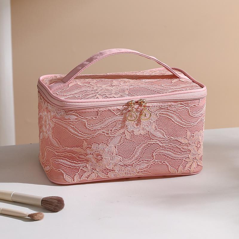 Large Capacity Travel Makeup Bag Fashion Portable Multifunctional Cosmetic Bag Lace Women Toiletry Storage Organizer Bag