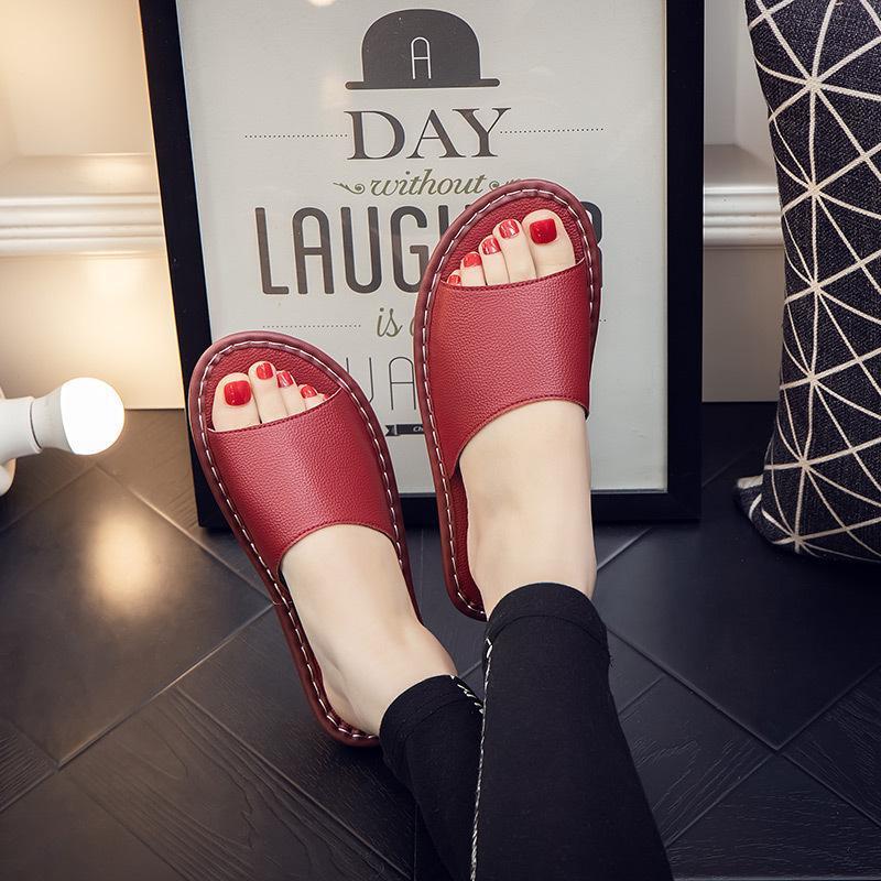 Модные женские домашние тапочки из натуральной кожи