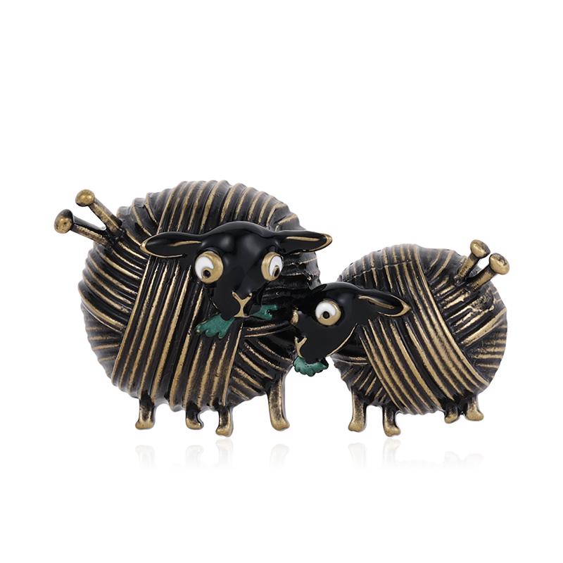 Смешная и милая брошь Овечка с малышом