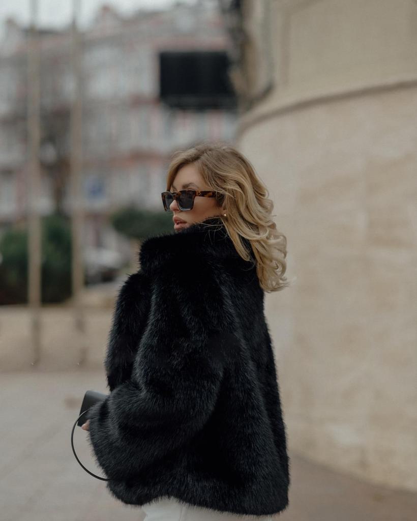 Женское зимнее пальто из искусственного меха лисы с воротником-стойкой