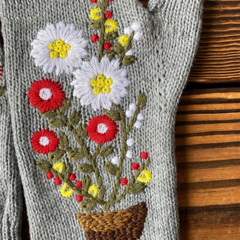 Cartoon Embroidered Hand Gloves Stretchy Knitted Mittens Fingerless Hand Warmer Flower Embroidery Half Finger Mittens