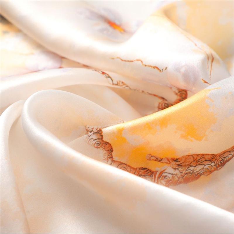 68*68cm 100% Mulberry Silk Scarf Luxury Printed Square Shawl Elegant Lightweight Soft Fashion Accessory Premium Gift for Women Chic