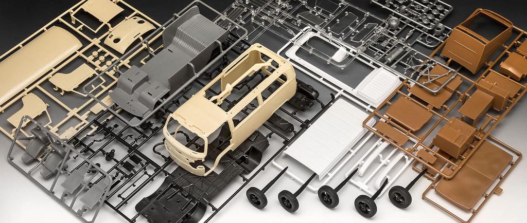 German Revell VW T2 Camper Plastic Model 07676 1/24