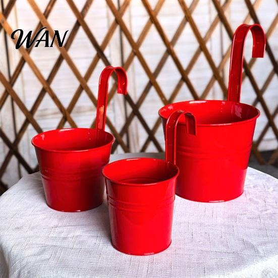 Durable Flower Containers Hanging Metal Planter Flowerpot with Detachable Hook Drain Handle Hole Railing Plant Pot for Balcony Garden Fence