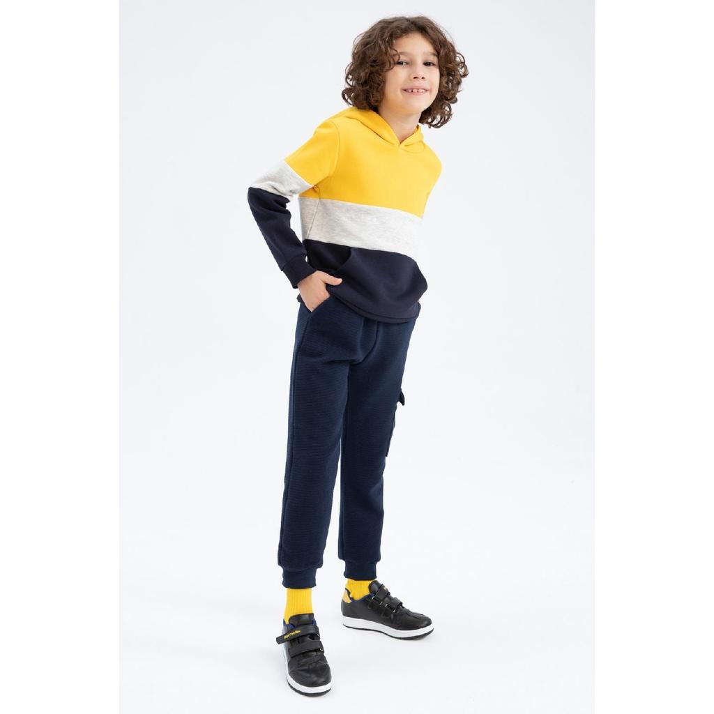 Служба Boy Jogger Six