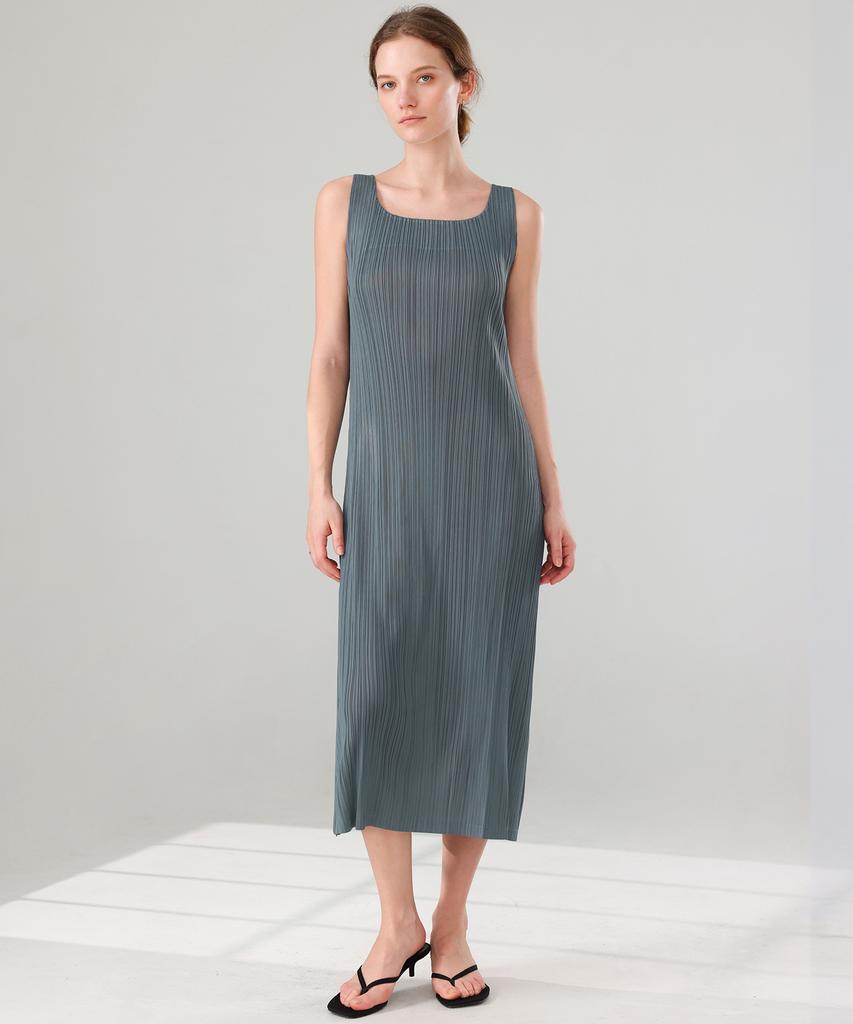 Sleeveless Pleated Dress от PLEATSMOOD Toys