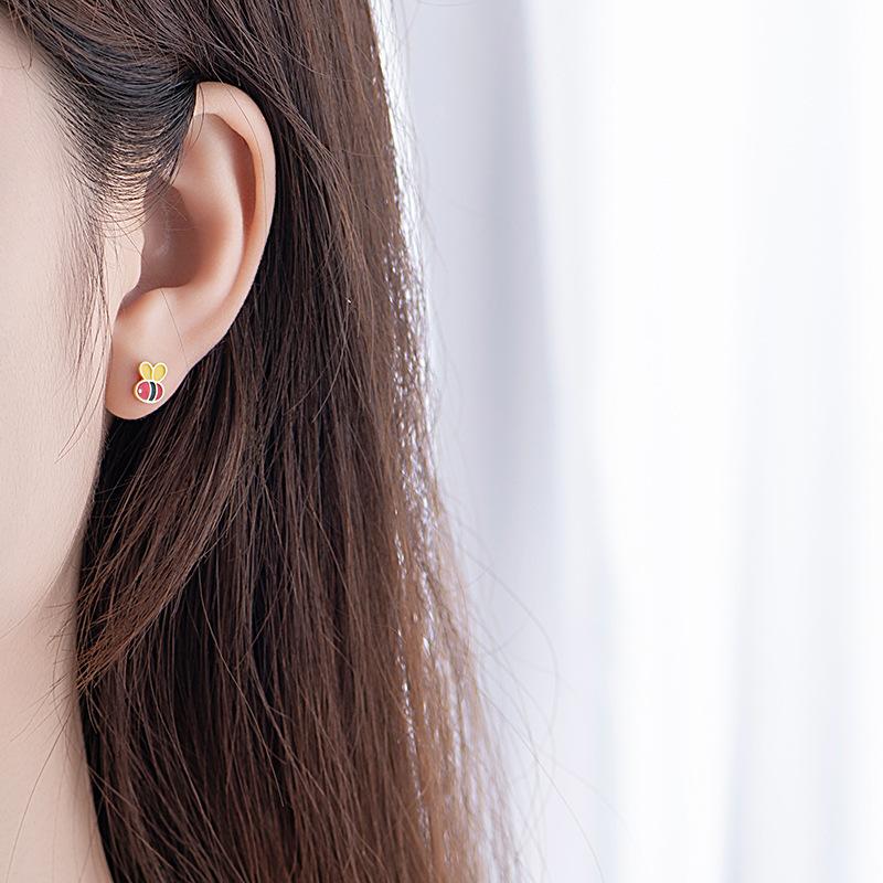 Женский корейский вариант милые и симпатичные маленькие серьги в виде насекомых нишевый дизайн модный и свежий