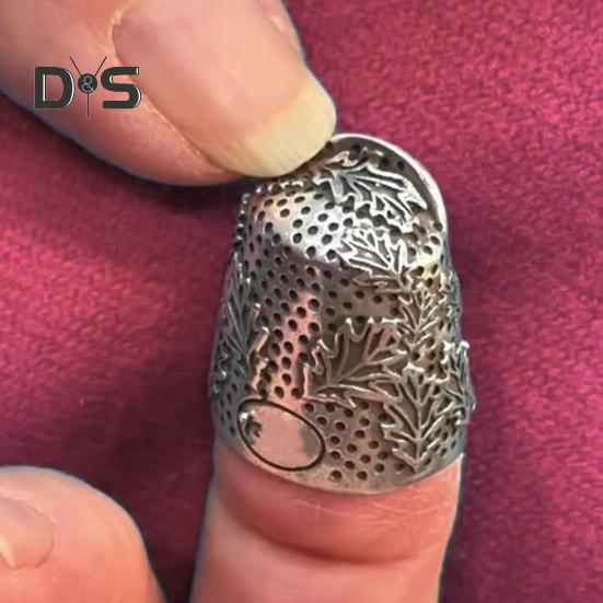 Open Nail Thimble for Hand Sewing Quilting Vintage Metal Thimble Wraparound Design Finger Protector for Knitting Needlework DIY Tools