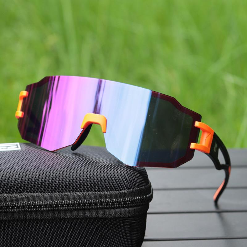 Men's and women's suits, color-changing sunglasses, photosensitive color-changing day and night cycling glasses, night vision glasses, sunglasses.