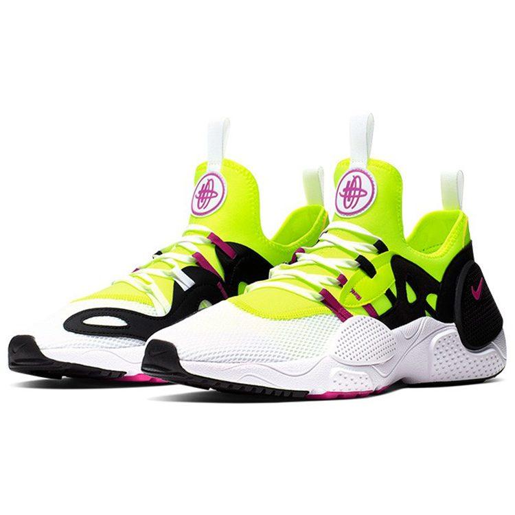 Nike Уараче EDGE. Текст 'Volt' AO1697-103
