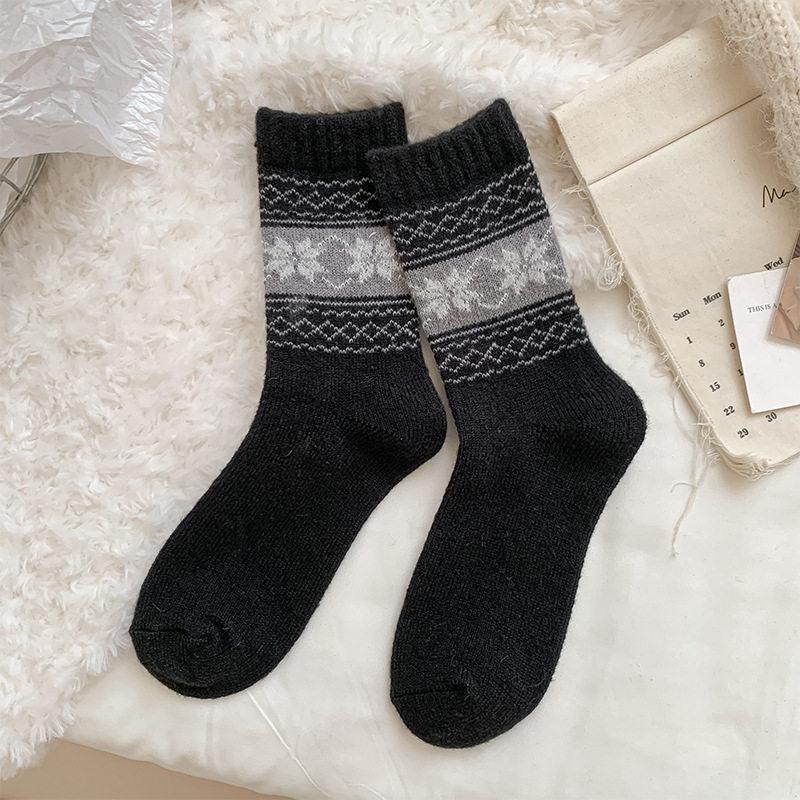 Fair Island Autumn And Winter Stacking Socks Children Thickened Warm Fluffy Medium Tube Calf Socks Snowflake Boneless New Year Cotton Socks