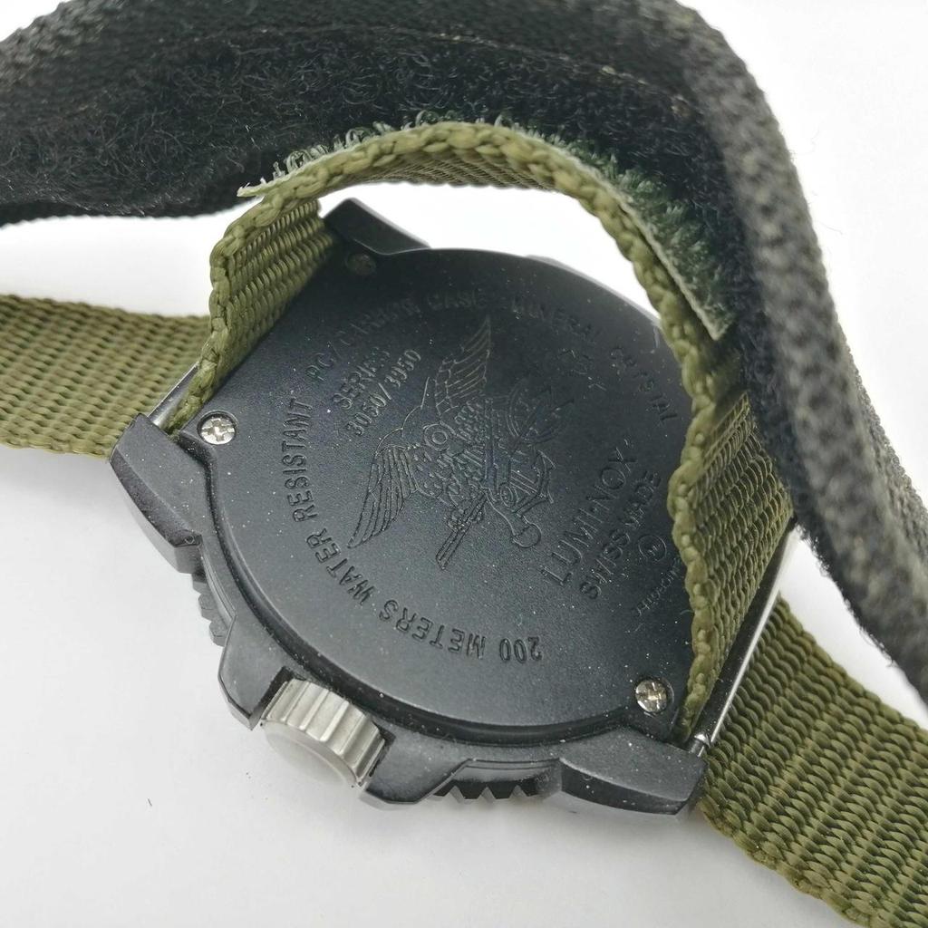 Подержанные кварцевые часы LUMINOX 45