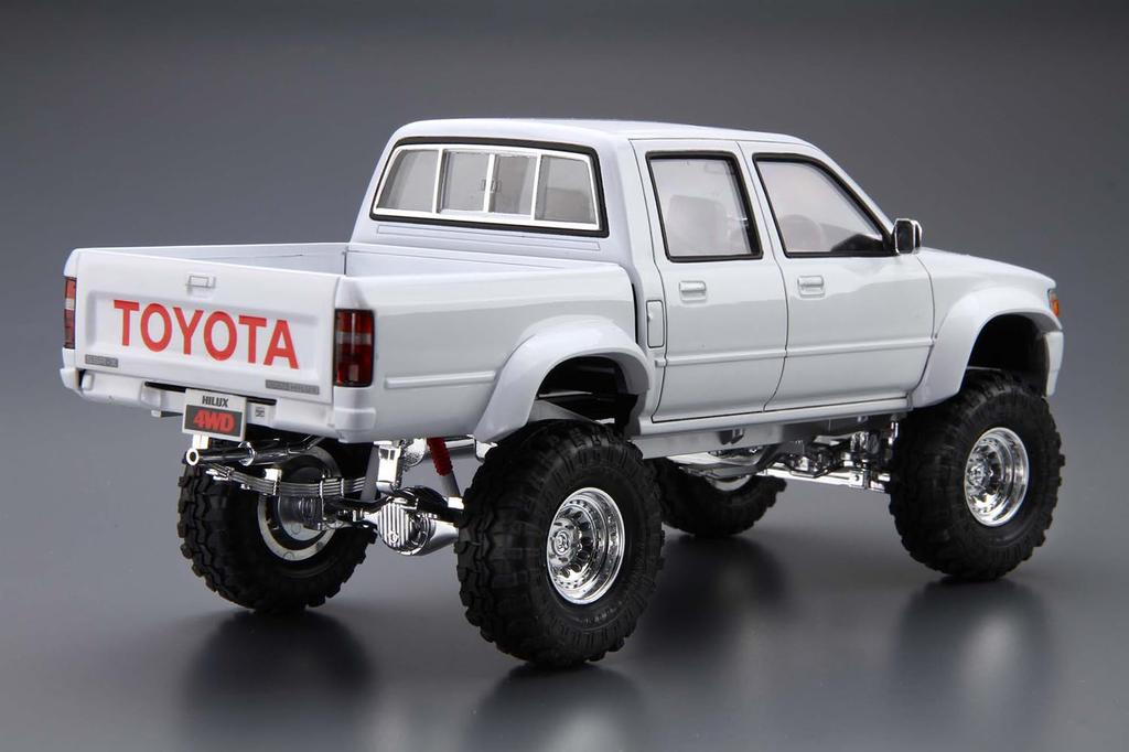 Aoshima Bunka Kyozai The Tuned Car LN107 Hilux Pickup Double Cab Scale Plastic Model (AOSHIMA) Lift-Up '94 (Toyota) 1/24