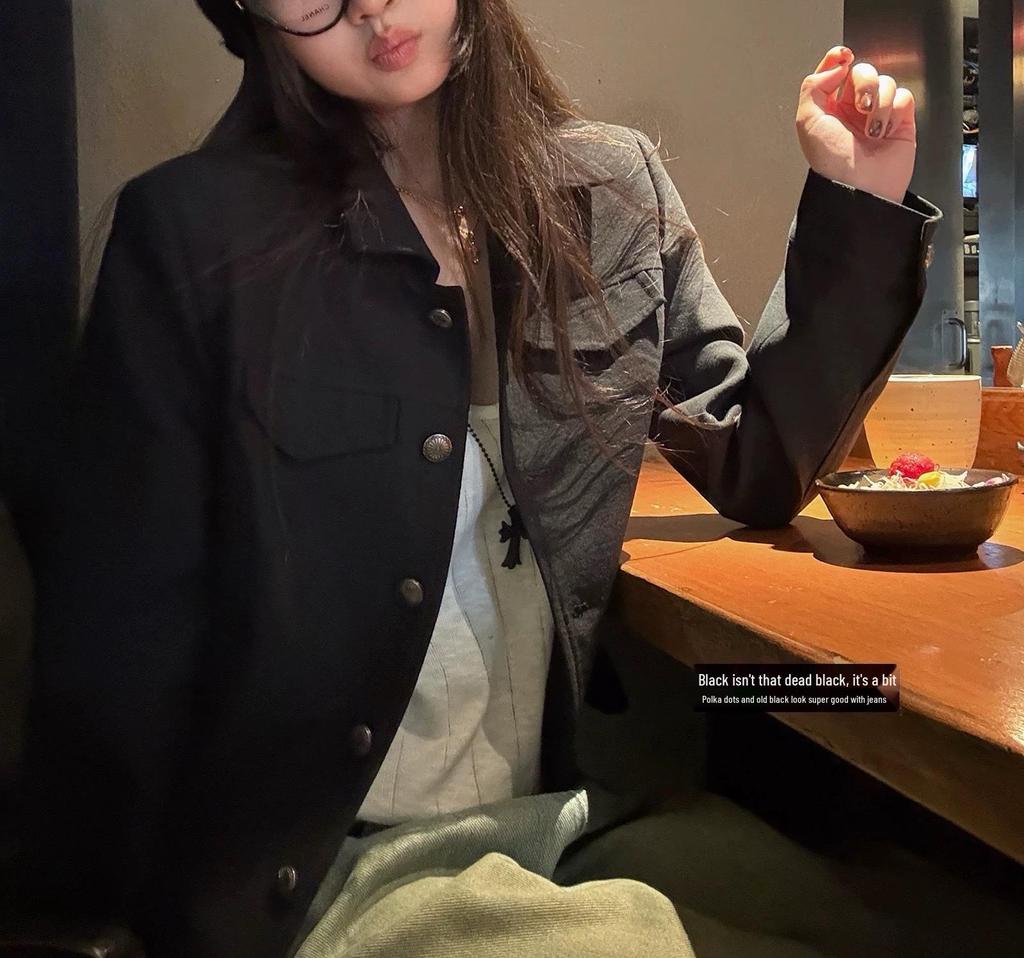 Vintage-Style Korean Turn-Down Collar Black Jacket - Women's Early Autumn Casual Short Coat