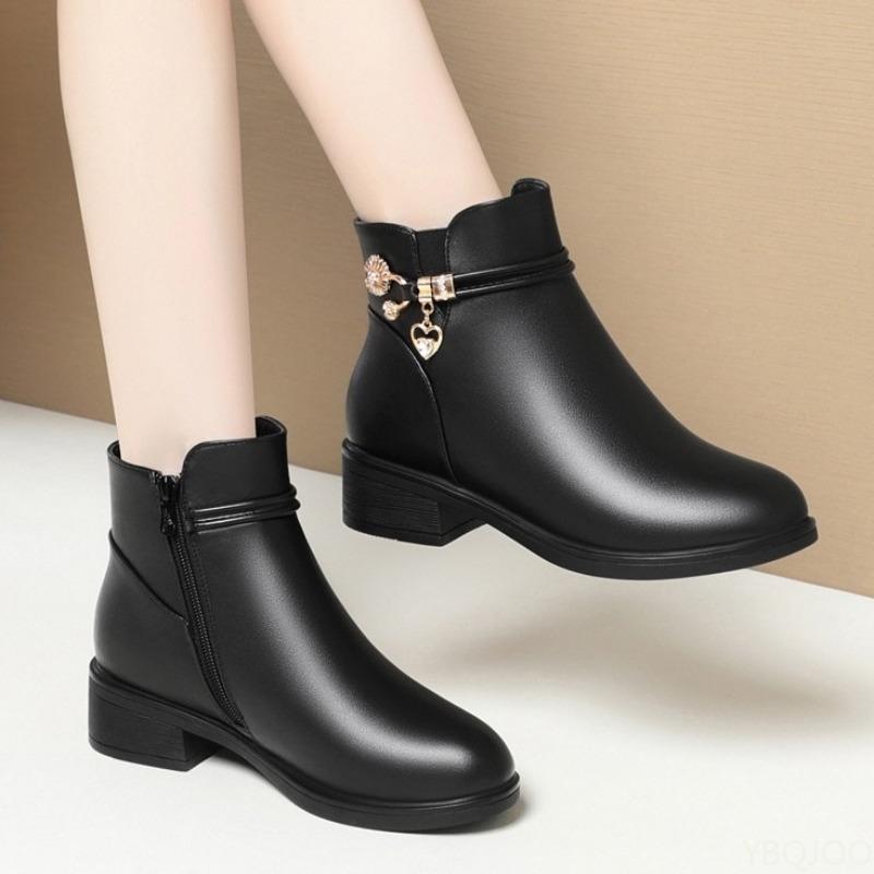 New Autumn Winter Cotton Shoes Simple Comfortable Thick Heels Anti Slip Warm Suitable for Daily Commuting Women's Short Boots