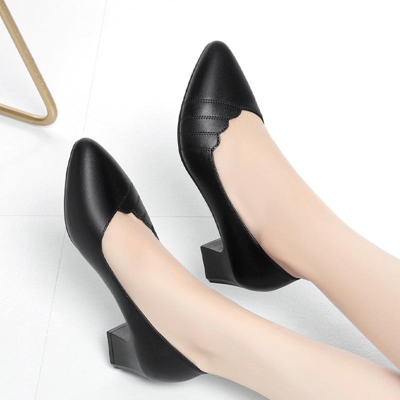Fashion Work Mother Soft Sole Comfortable Mid-heel Single Shoes Women Thick Heel Middle-aged Non-slip Soft Leather Shoes Spring Autumn