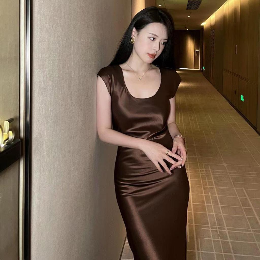 Elegant Fishtail Satin Dress: 2025 Summer Style