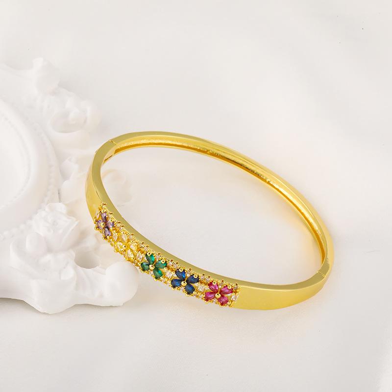 New Buckle Bracelet with Colorful Zircon Flowers, Cute and Versatile Bracelet