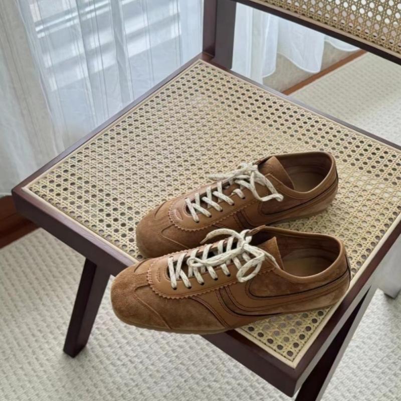 Модные женские кроссовки 2024 года, новые женские туфли из натуральной кожи для тренировок, повседневные весенние туфли на плоской подошве для женщин