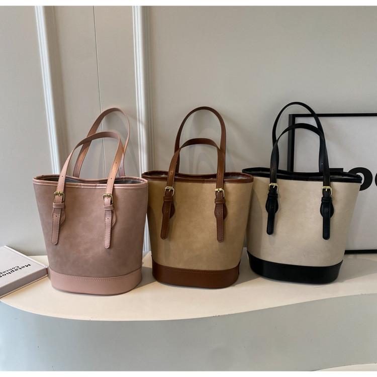 Ielgy Hand-Carrying Simple Casual Bucket Bag High-End Fashionable Shoulder Bag