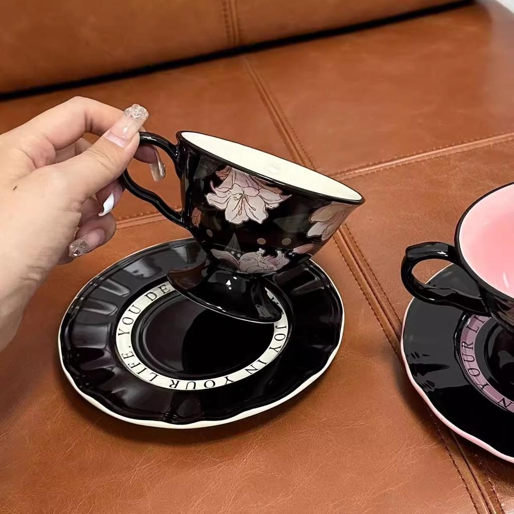 Простые кофейные чашки и блюдца 'Лилия' Десертные чашки и блюдца Декоративные чашки и блюдца Завтрачные чашки и блюдца Высокие чашки для латте-арта