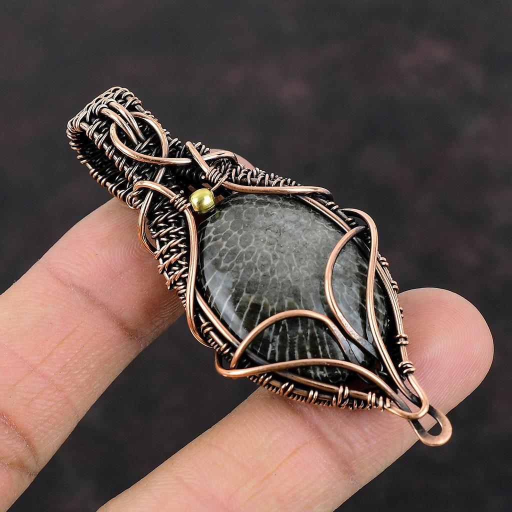 Подвеска из медной проволоки с кораллом, подвеска из медной проволоки, подвеска ручной работы, красивая медная ювелирная подвеска для подарка, ювелирные изделия из драгоценных камней, обернутые проволокой