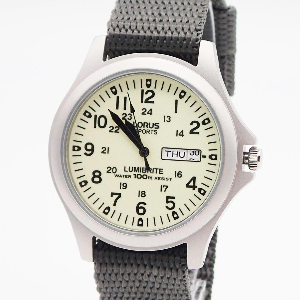 Б/у SEIKO LORUS Кварцевые Часы Lumibrite Темно-серые Военные Часы Seiko LORUS Кварцевые Часы Lumibrite Темно-серые Военные Часы Водонепроницаемость 100м