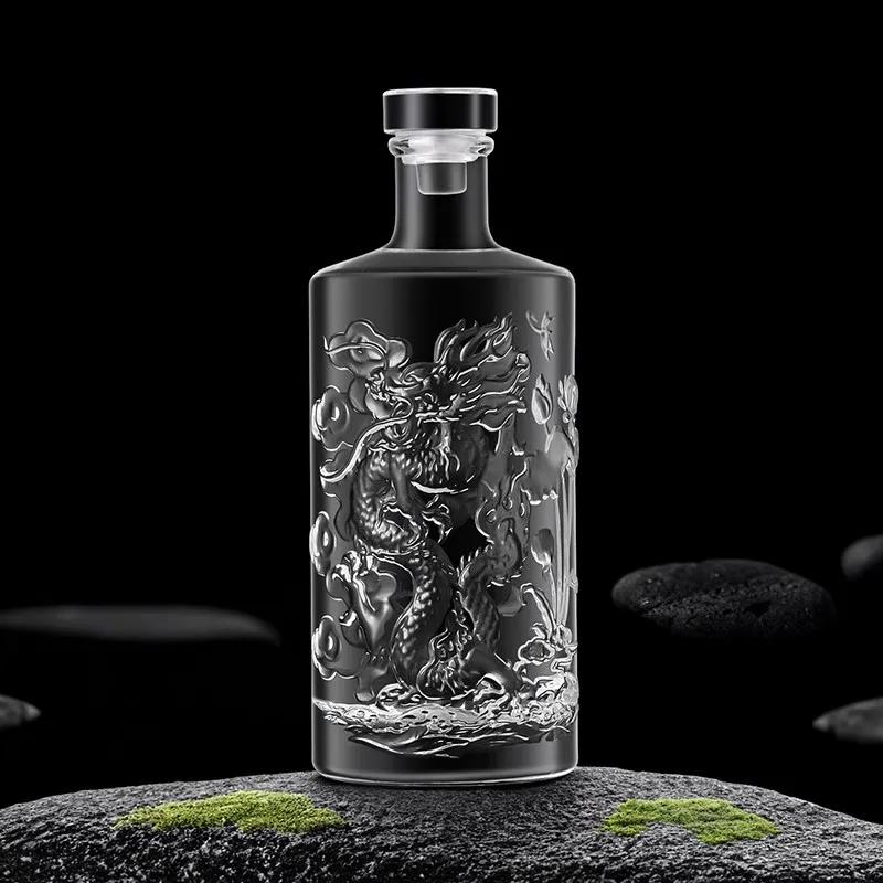 Делюкс Пустая винная бутылка Новый узор дракона Тисненая бутылка Высококлассная прозрачная стеклянная винная бутылка