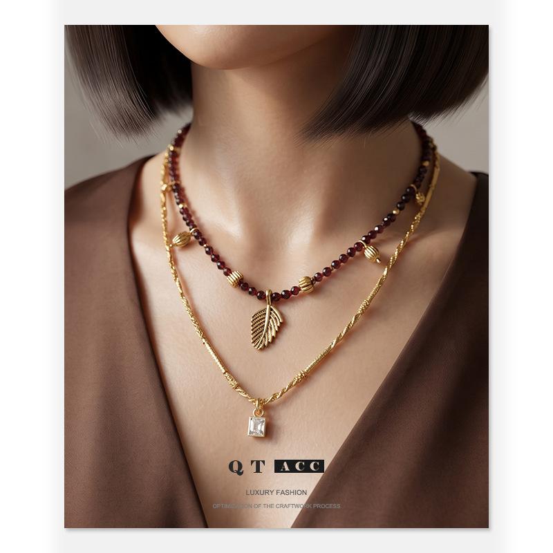 European American-style French Vintage Necklace Palm Fruit Bead Pendants Niche Long Featuring Natural Stones Perfect Chain