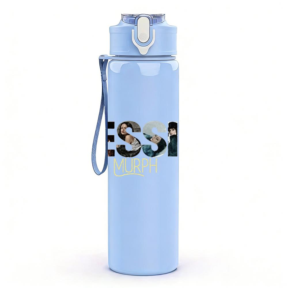 1PC Jessie Retro Female Singer Minimalist Text Print 750ml Portable Sports Water Bottle Leakproof Gym Outdoor Travel Drink Cup
