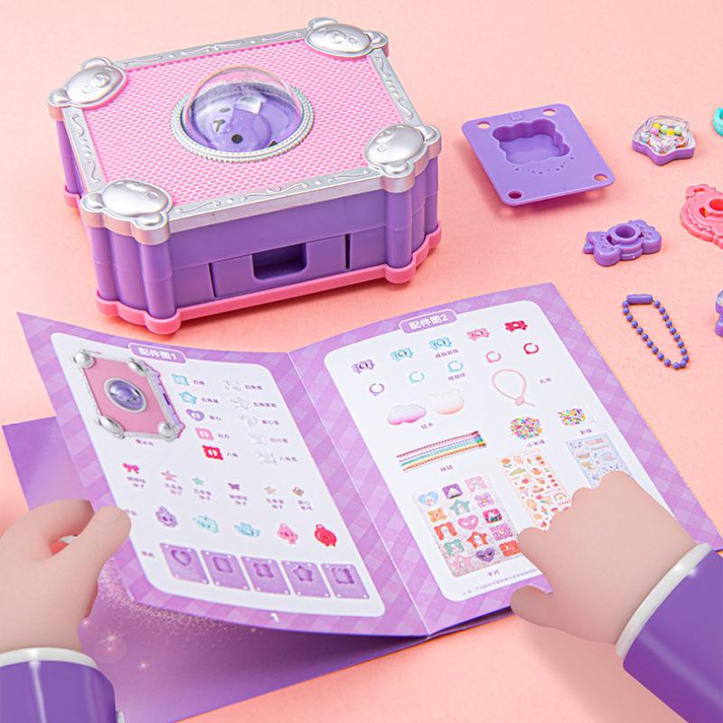 87Pcs Little Bear Diy Versatile Magic Book Cream Glue Goo Card Hand Account Stickers Children'S Toys Diy Jewelry Storage Box