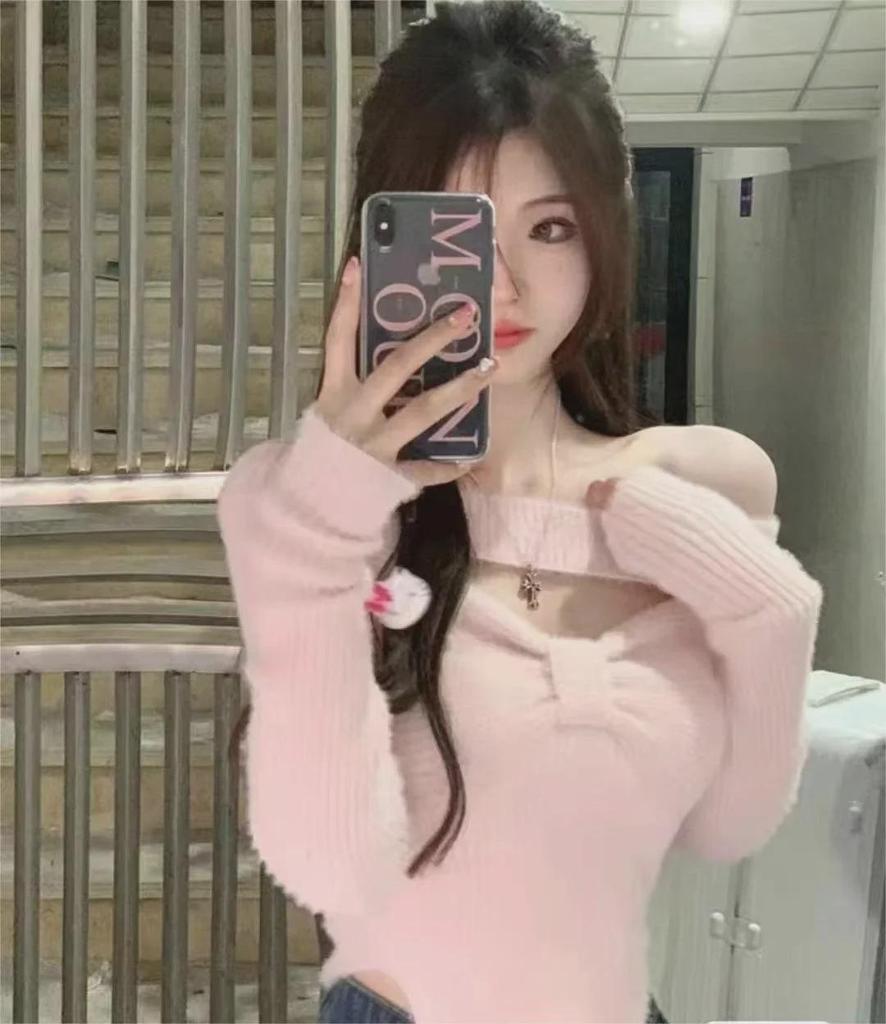 Women's Pink Off-Shoulder Hollow Knit Sweater - New Autumn/Winter Loose Long-Sleeve Design
